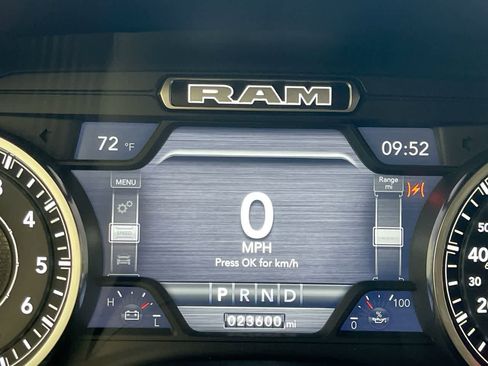 Used 2022 RAM 1500 Laramie image 15