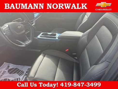Used 2025 Chevrolet Equinox EV LT w/ Convenience Package AWD/4WD image 16