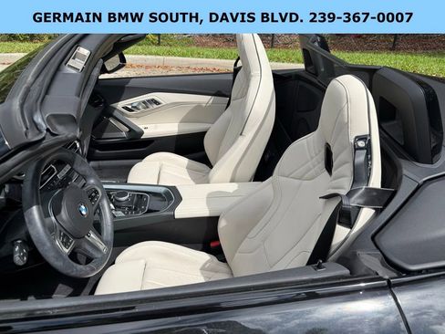 Certified 2023 BMW Z4 M40i w/ Premium Package image 18