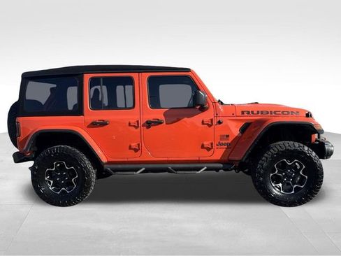 Used 2023 Jeep Wrangler Unlimited Rubicon w/ Cold Weather Group AWD/4WD image 6
