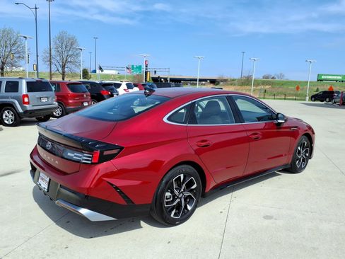 Used 2025 Hyundai Sonata SEL image 3