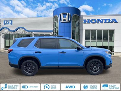New 2025 Honda Pilot TrailSport