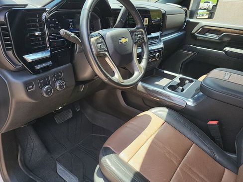 Certified 2024 Chevrolet Silverado 3500 High Country w/ High Country Premium Package AWD/4WD image 10