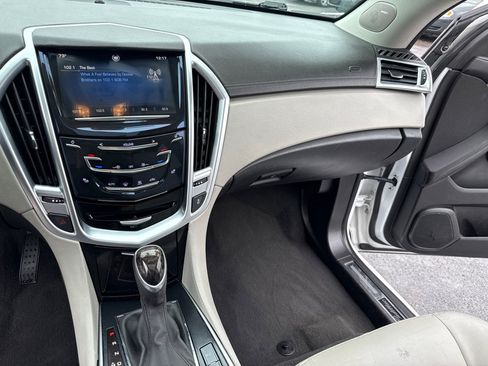 Used 2014 Cadillac SRX Luxury AWD/4WD image 14