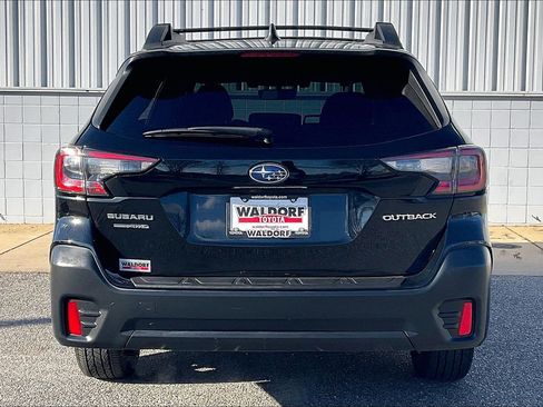 Used 2021 Subaru Outback Premium image 5