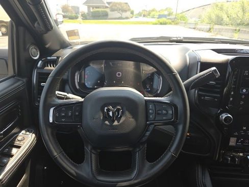 Used 2024 RAM 2500 Limited image 24