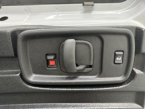 Used 2025 GMC Savana 2500 w/ Driver Convenience Package RWD image 8