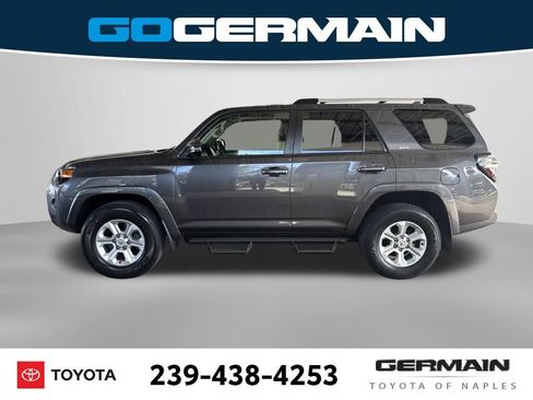 Used 2021 Toyota 4Runner SR5 Premium w/ Moonroof Package AWD/4WD image 2