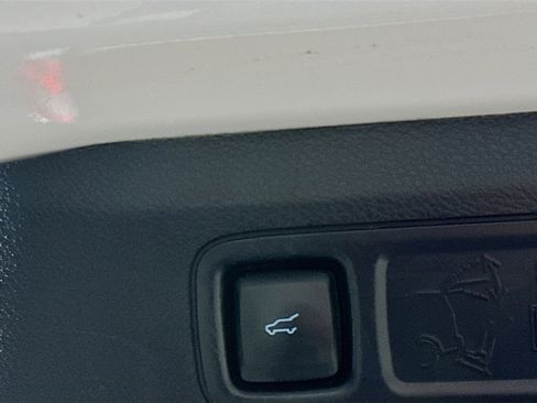 Used 2019 Ford Expedition Max XLT w/ Equipment Group 202A image 31