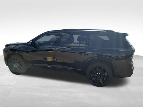 Used 2024 Chevrolet Traverse RS AWD/4WD image 9