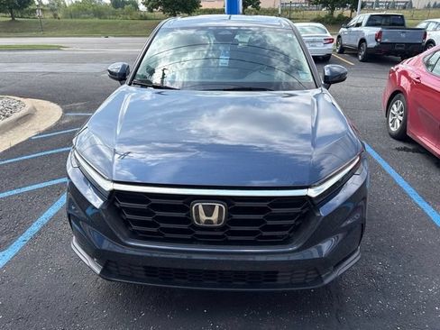 Used 2024 Honda CR-V LX image 3