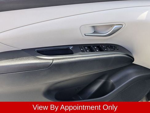 Used 2025 Hyundai Tucson SEL FWD image 11