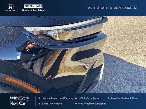 Certified 2025 Honda CR-V Sport Touring image 4