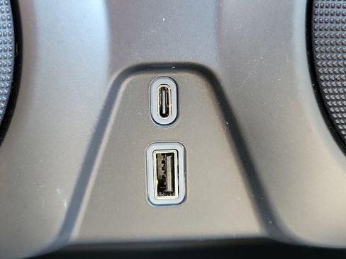 Used 2025 Chevrolet Blazer RS image 29