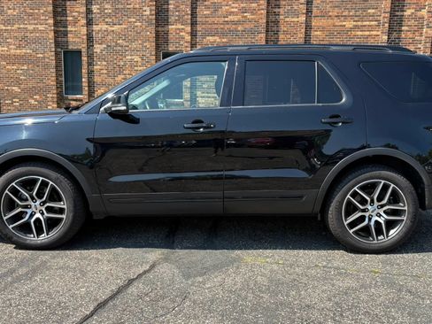 Used 2018 Ford Explorer Sport AWD/4WD image 5