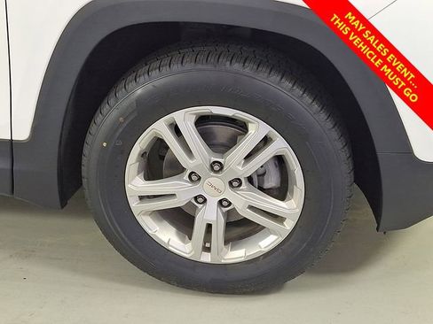 Used 2020 GMC Terrain SLE w/ Driver Convenience Package AWD/4WD image 9