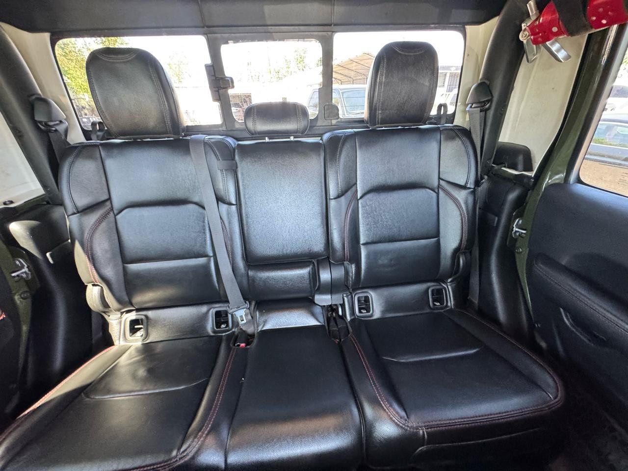 Used 2021 Jeep Gladiator Rubicon AWD/4WD image 19