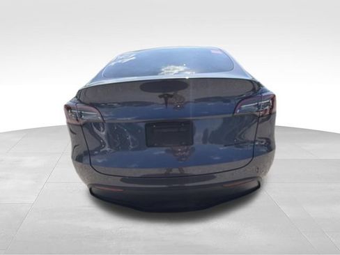 Used 2023 Tesla Model Y Long Range AWD/4WD image 32