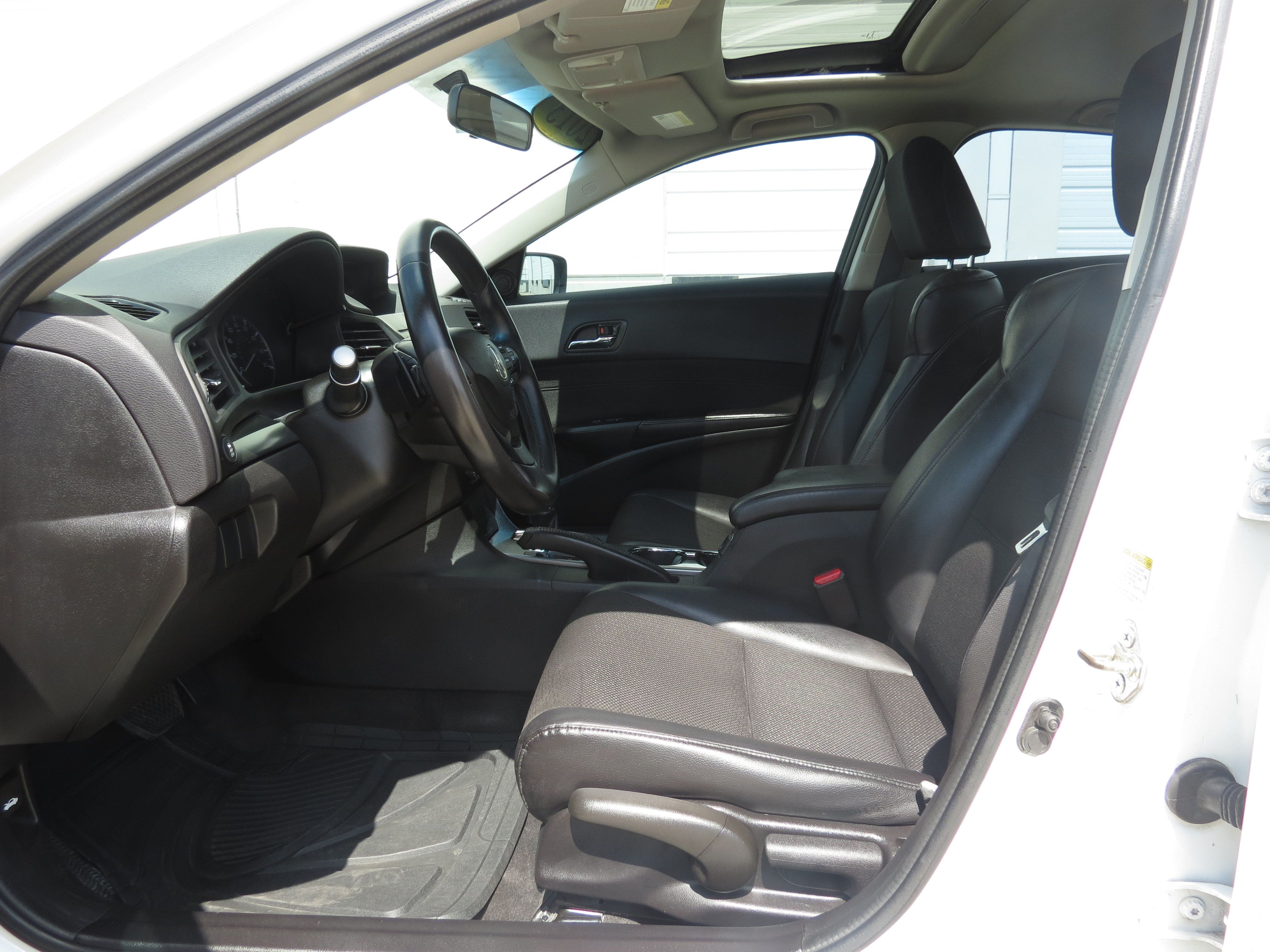 Used 2013 Acura ILX FWD image 27