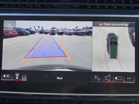 Used 2023 Audi Q7 3.0T Prestige w/ Prestige Package image 29