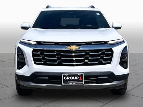 Used 2025 Chevrolet Equinox LT w/ Convenience Package II AWD/4WD image 4