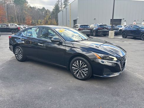 Used 2023 Nissan Altima 2.5 SV image 7