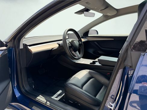 Used 2023 Tesla Model 3 Standard Range RWD image 18