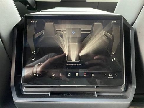 Used 2024 Tesla Cybertruck Cyberbeast AWD/4WD image 23