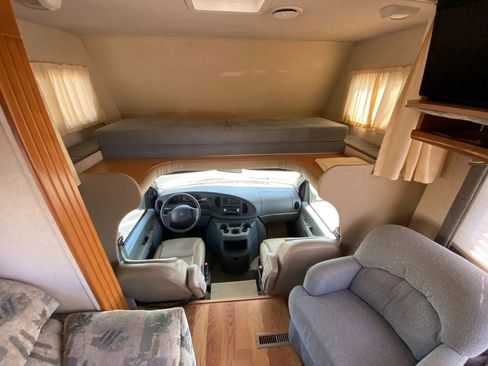 Used 2003 Ford E-450 and Econoline 450 image 14