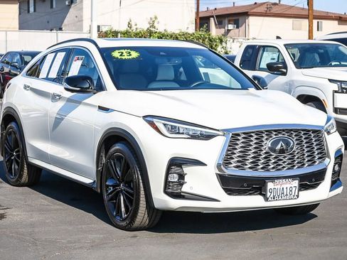 Used 2023 INFINITI QX55 Essential image 4