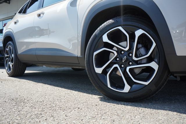 Used 2026 Chevrolet Trax RS w/ Sunroof Package FWD image 10