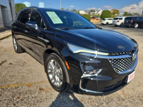 Used 2023 Buick Enclave Avenir w/ Avenir Technology Package image 3
