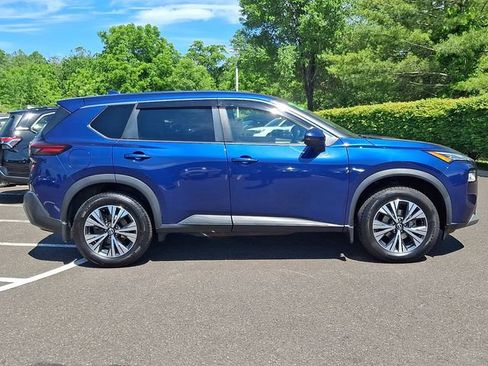 Used 2022 Nissan Rogue SV AWD/4WD image 7