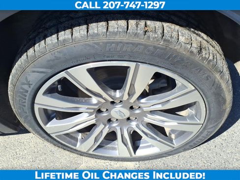 Used 2019 Cadillac XT4 Premium Luxury w/ Driver Assist Package AWD/4WD image 9