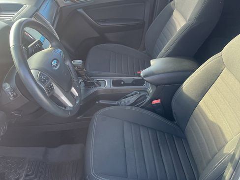 Used 2022 Ford Ranger XLT w/ Equipment Group 301A Mid image 9