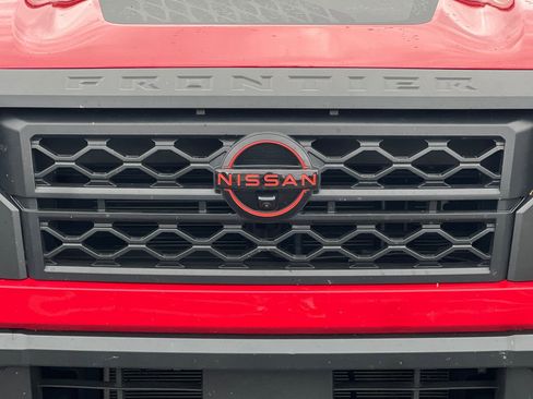 Used 2023 Nissan Frontier PRO-4X w/ Pro-4X Premium Package image 50