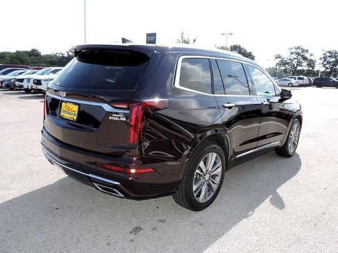 Used 2020 Cadillac XT6 Premium Luxury FWD image 5