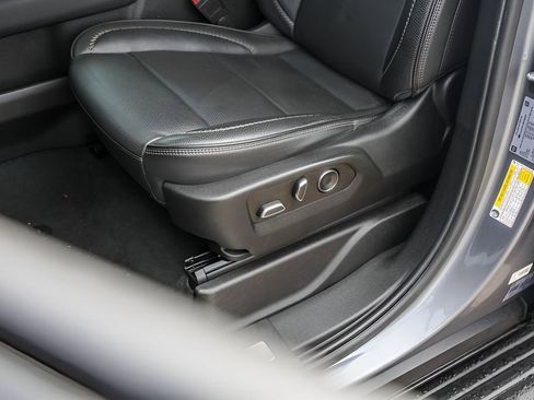 Used 2021 GMC Yukon Denali image 10