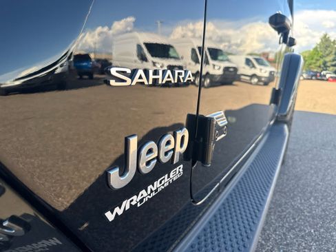 Used 2020 Jeep Wrangler Unlimited Sahara AWD/4WD image 6