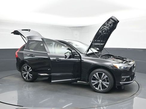 Used 2022 Volvo XC60 B5 Inscription w/ Climate Package image 53