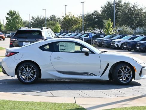 New 2025 Subaru BRZ Premium image 2