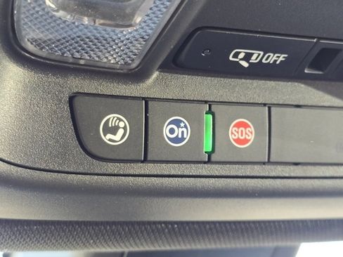 Used 2023 Chevrolet Traverse LT image 25