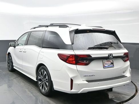 New 2026 Honda Odyssey Elite image 4