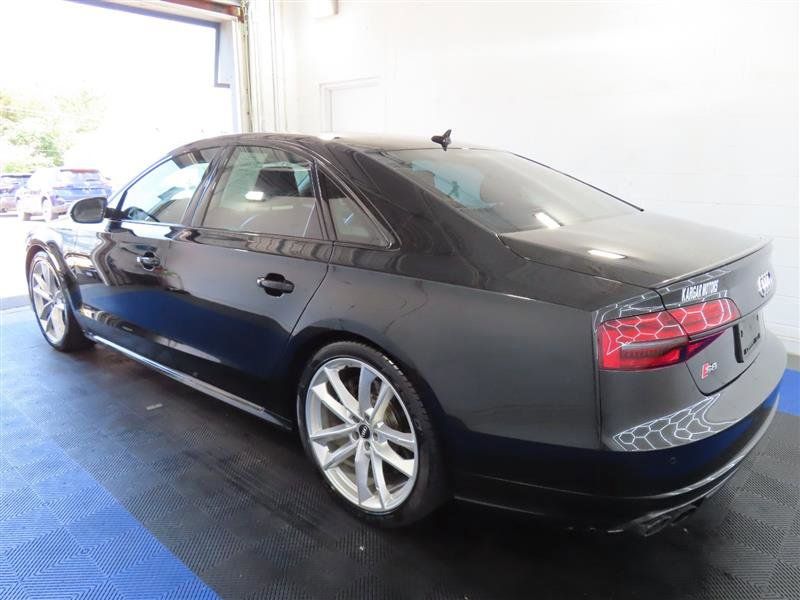 Used 2017 Audi S8 Plus AWD/4WD image 7