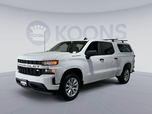 Used 2021 Chevrolet Silverado 1500 Custom w/ Safety Confidence Package image 1
