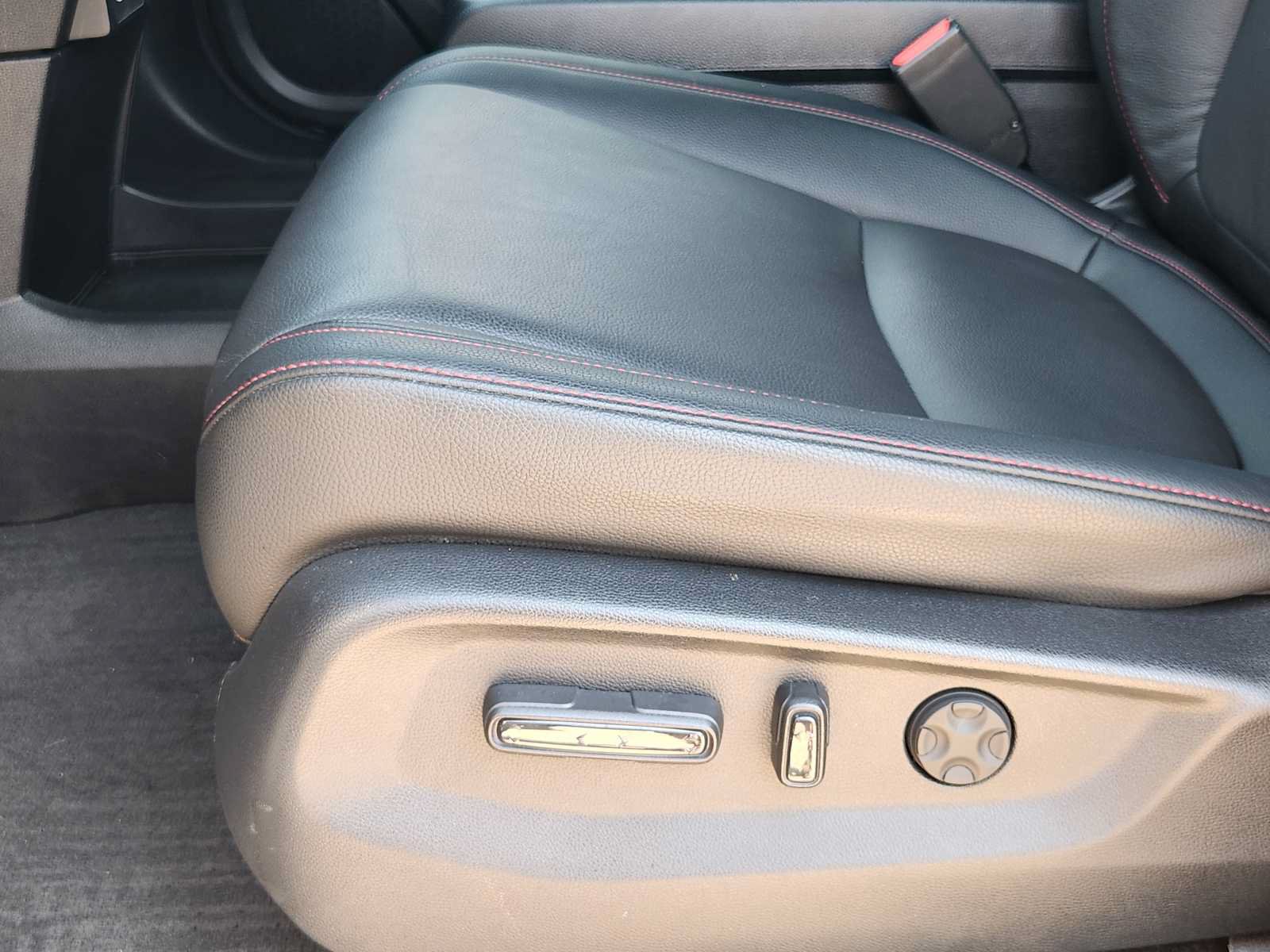 Used 2025 Honda Odyssey Sport-L image 23