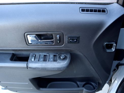 Used 2010 Ford Edge Limited image 40