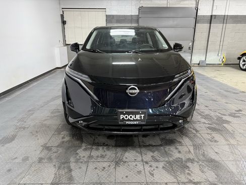 Used 2023 Nissan Ariya AWD image 3