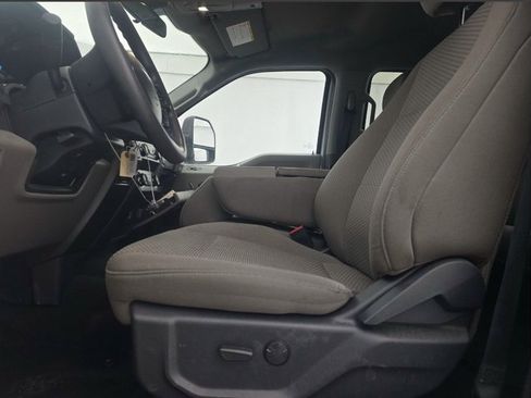 Used 2022 Ford F250 XLT image 6
