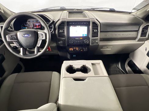 Used 2019 Ford F250 XL w/ STX Appearance Package AWD/4WD image 27